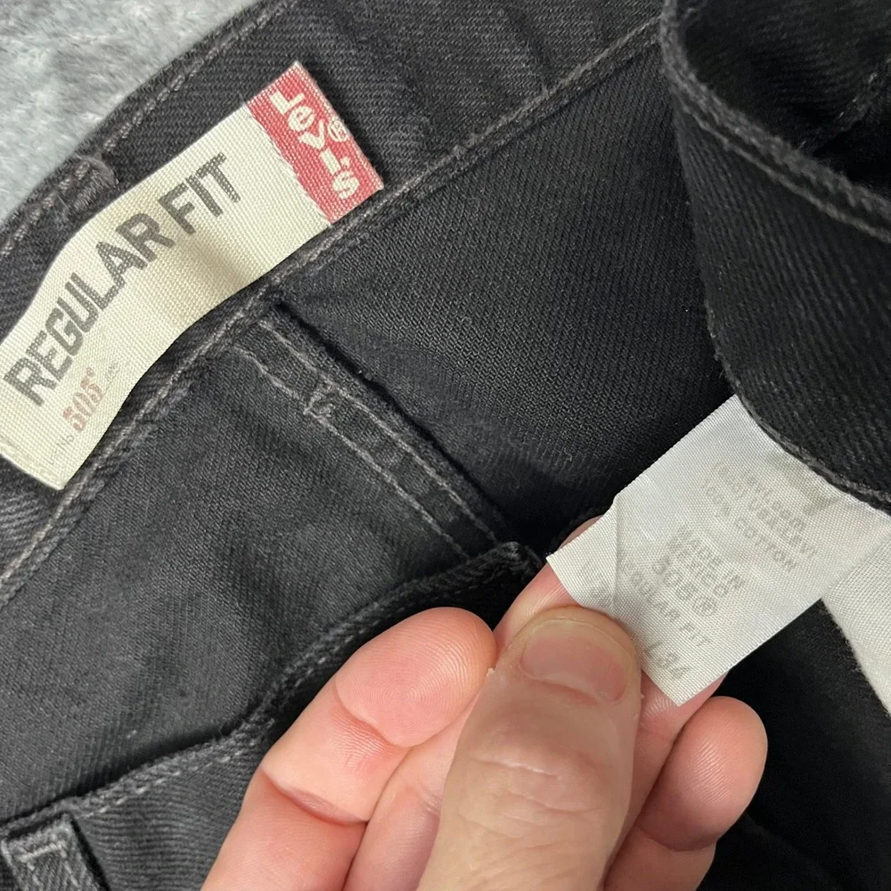 Levis 505 Regular Fit Black Denim Jeans 36x34 Mens Straight Leg VTG Y2K
